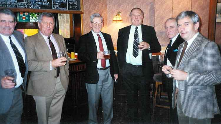 21AGM1993.jpg, 29468 bytes